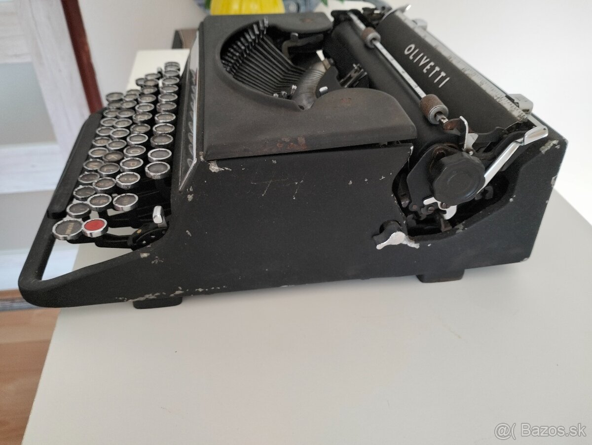 Pisaci stroj Olivetti studio 42 - 6