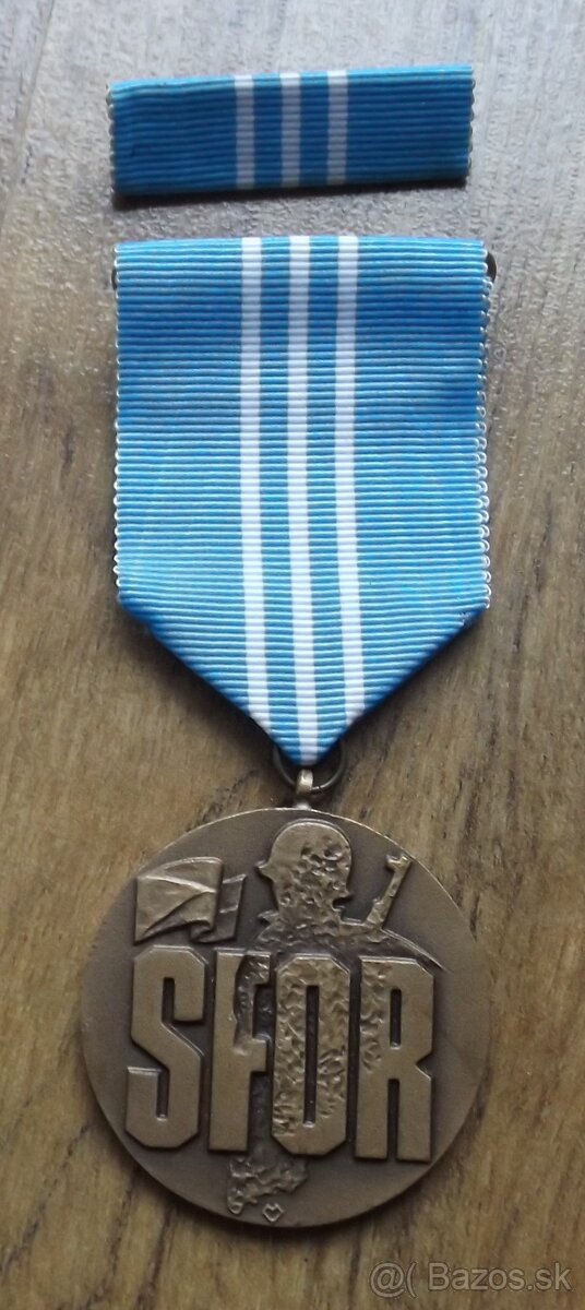 vojenské odznaky - 6