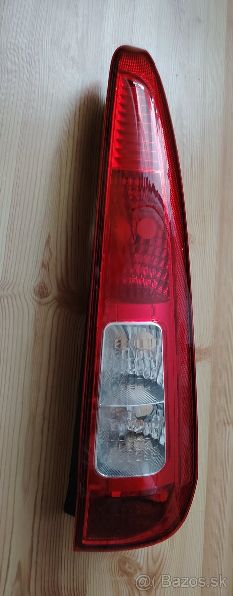 Fusion - Zadné pravé svetlo - 6