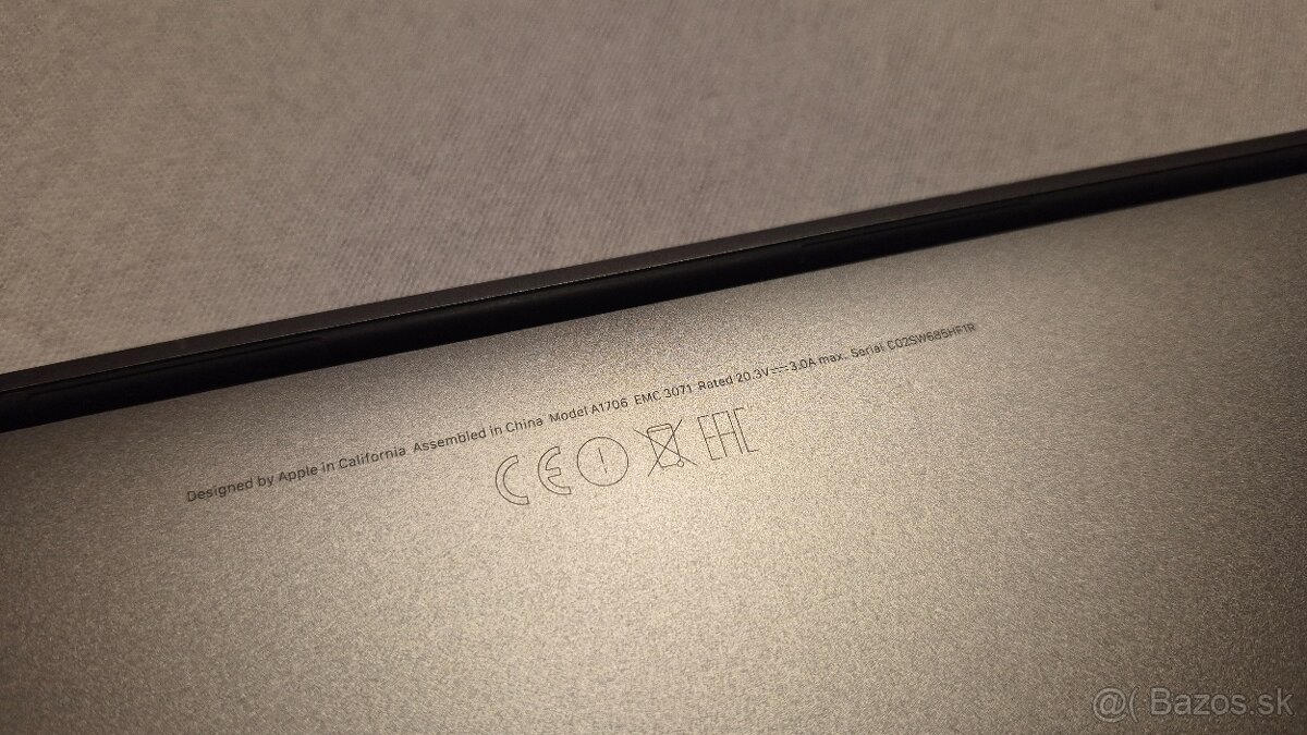 Apple MacBook Pro 13-inch 2016 Touchbar - 6