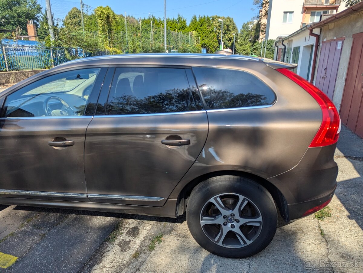 Volvo XC60 D4 SUMMUM POLESTAR AWD - (2.4L 5-valec) - 6