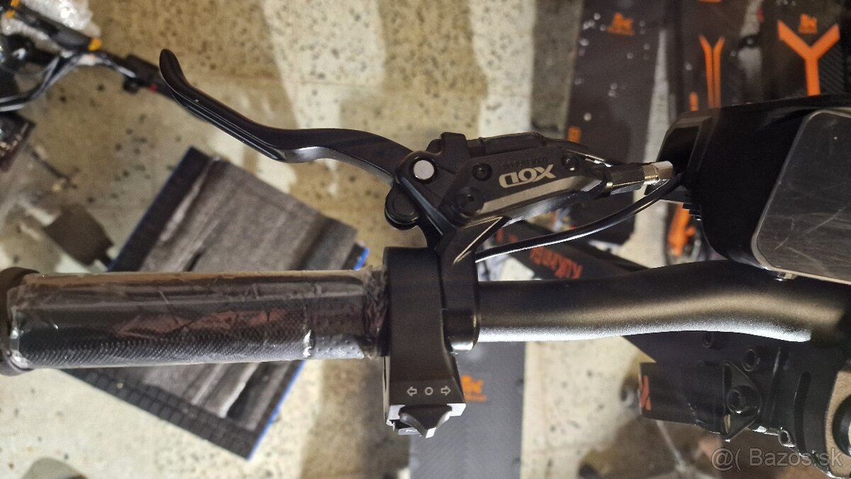 Kukirin G4 so XOD brzdami elektrická kolobežka - 6