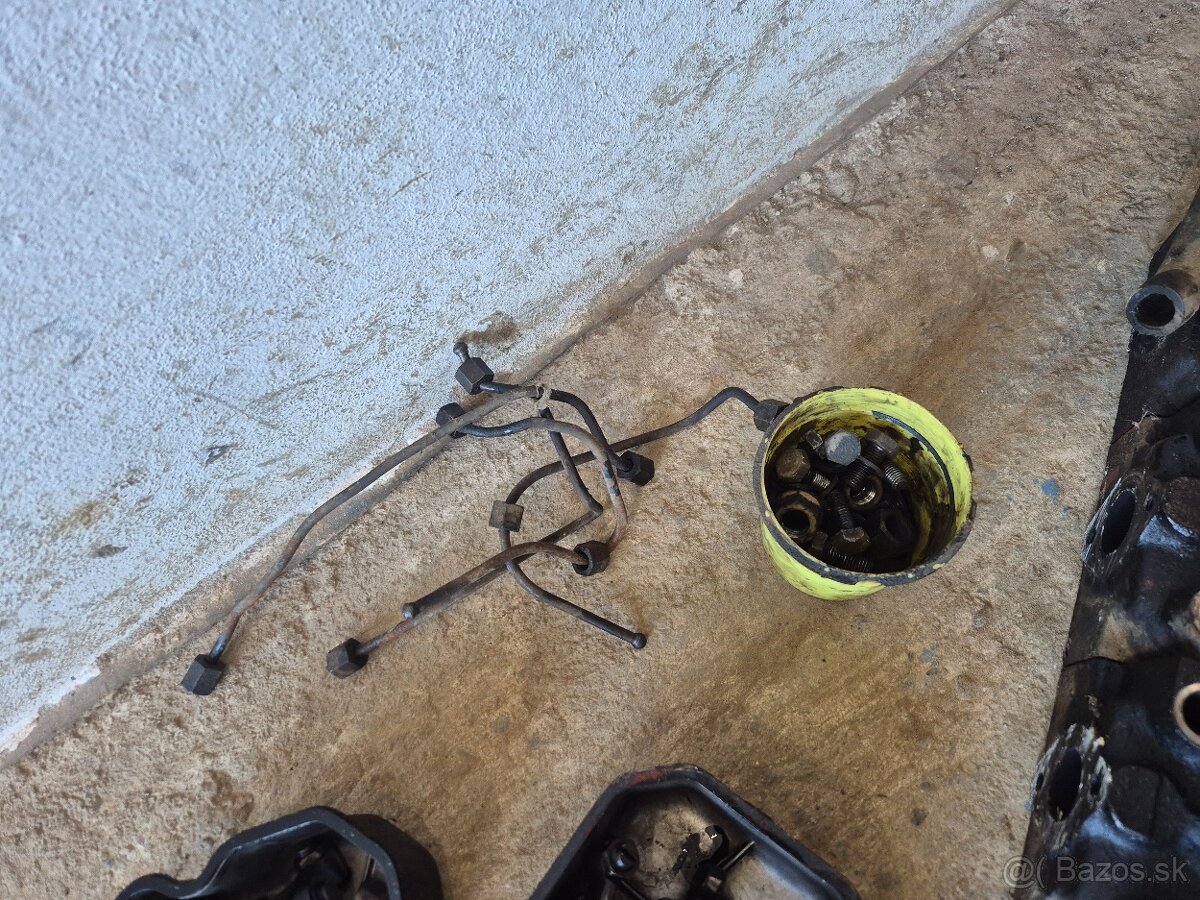 Zetor hlava motora a sanie - 6