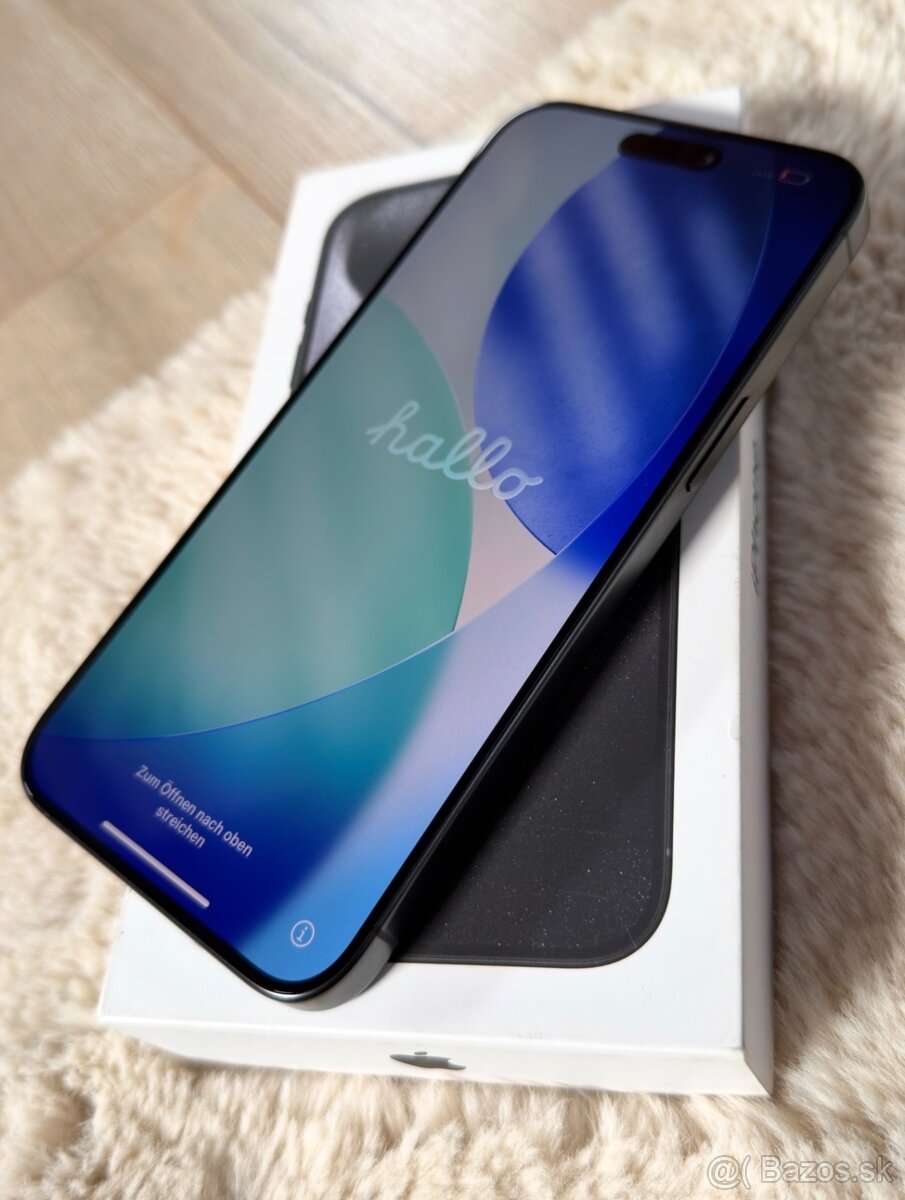 iPhone 15 Pro Max- Čierny titán - 6