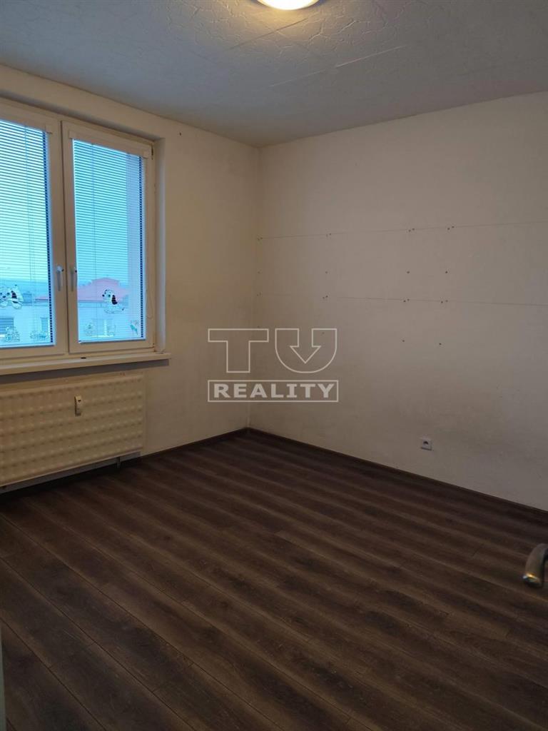 Krásne zrekonštruovaný 4-izbový byt s panoramatickým... - 6