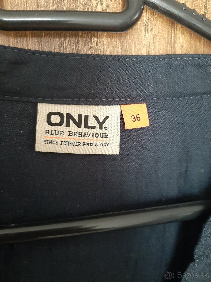 Čierna blúzka Only - 6