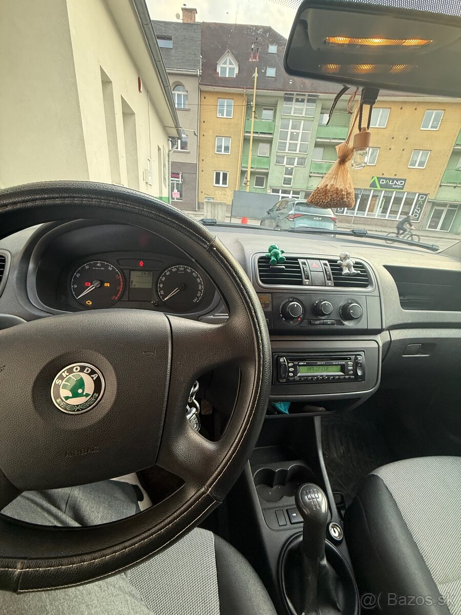 Škoda Fabia combi 1.2 benzín - 6