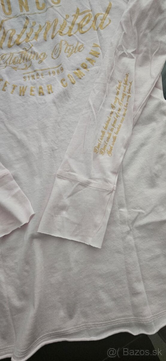 UNCS tričko -S- - 6