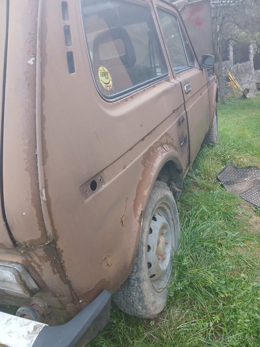 Lada Niva - 6