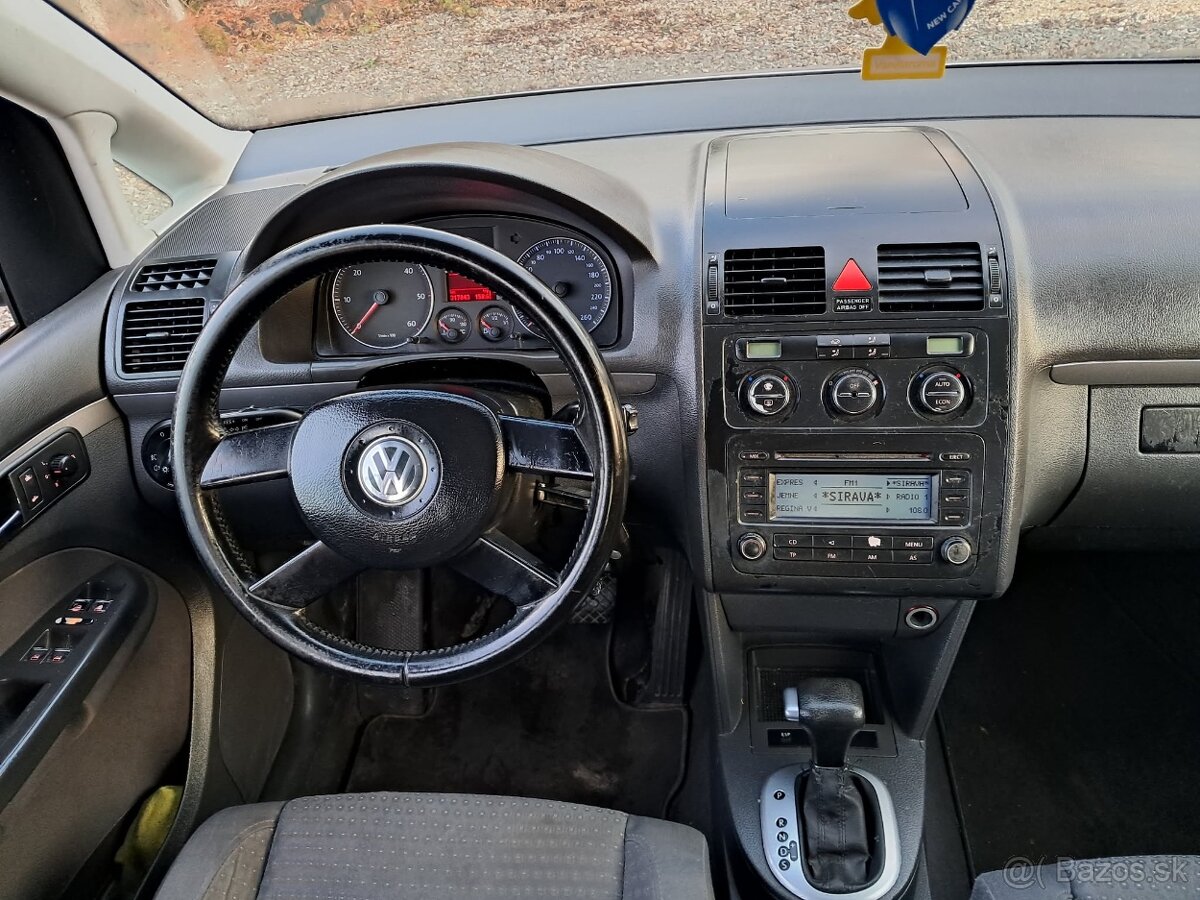 VW Touran 2.0 TDI DSG automatická prevodovká - 6