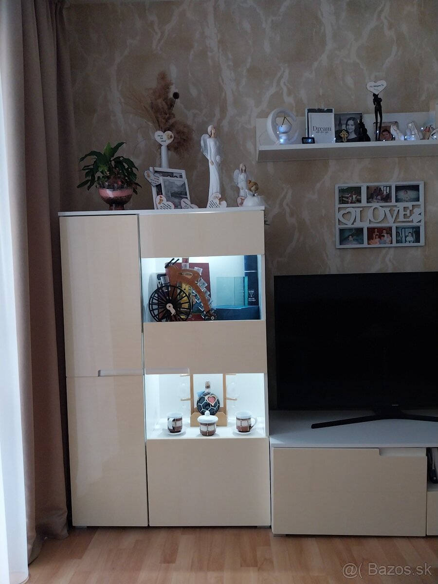 Biela obývacia stena - 6