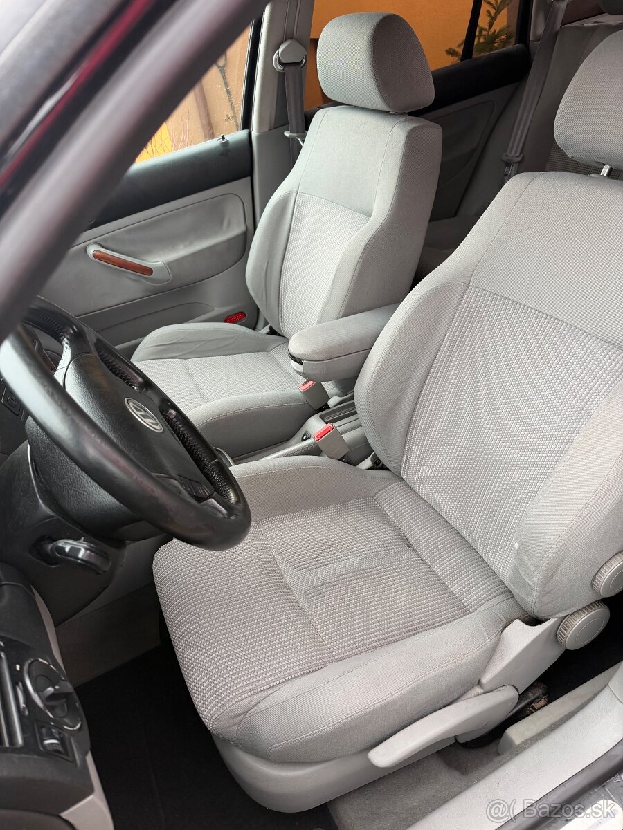 Volkswagen Bora 1.9tdi 4motion - 6