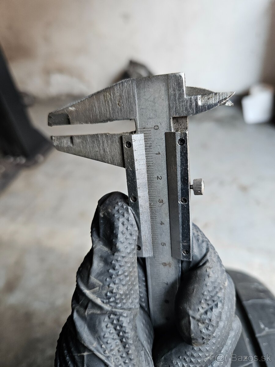 225/45 R19 Bridgestone - 6