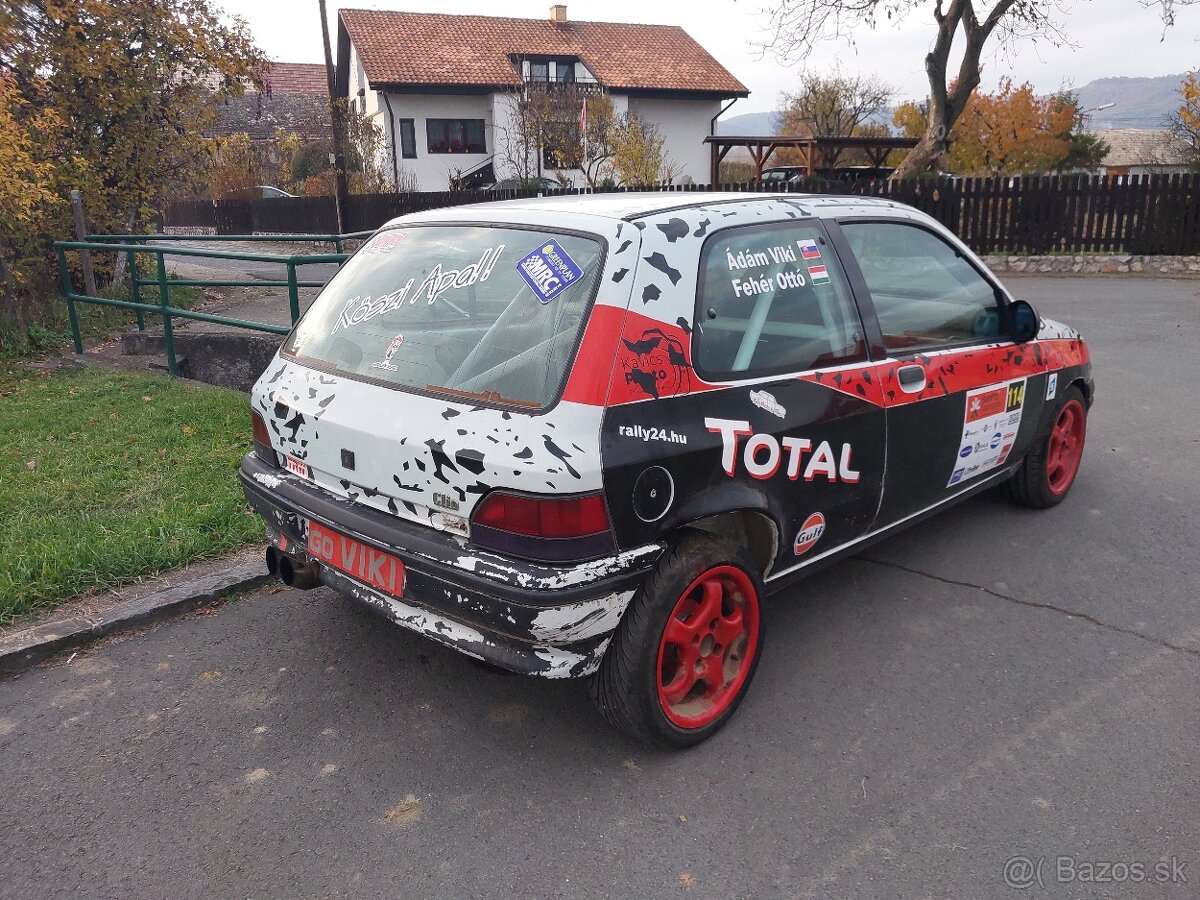 Pretekárske auto Renault Clio 1 - 6