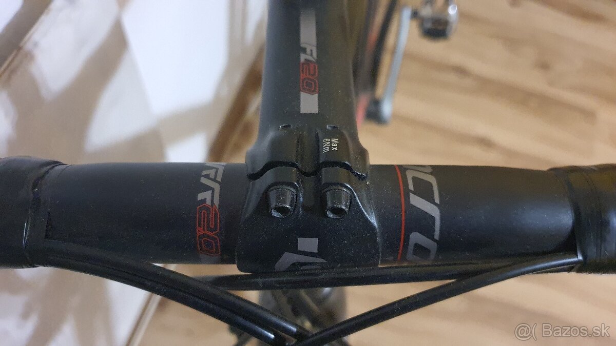 Karbónový cestný bicykel Scott Foil 20 - 6