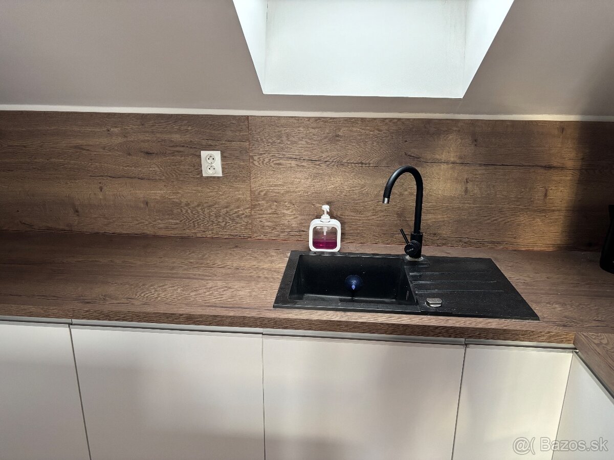 Kuchynská linka - 6