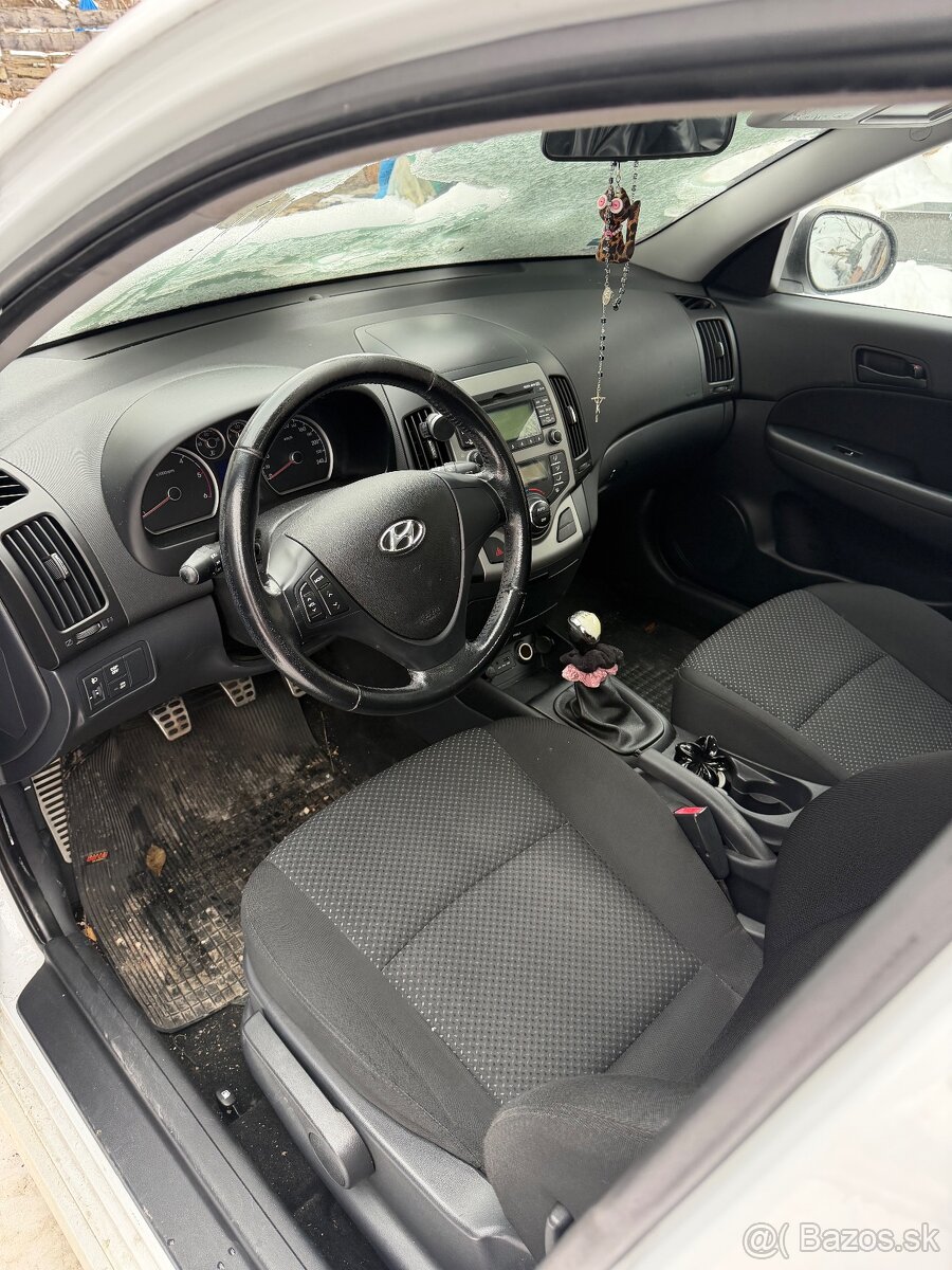 Predám Hyundai I30 - 6