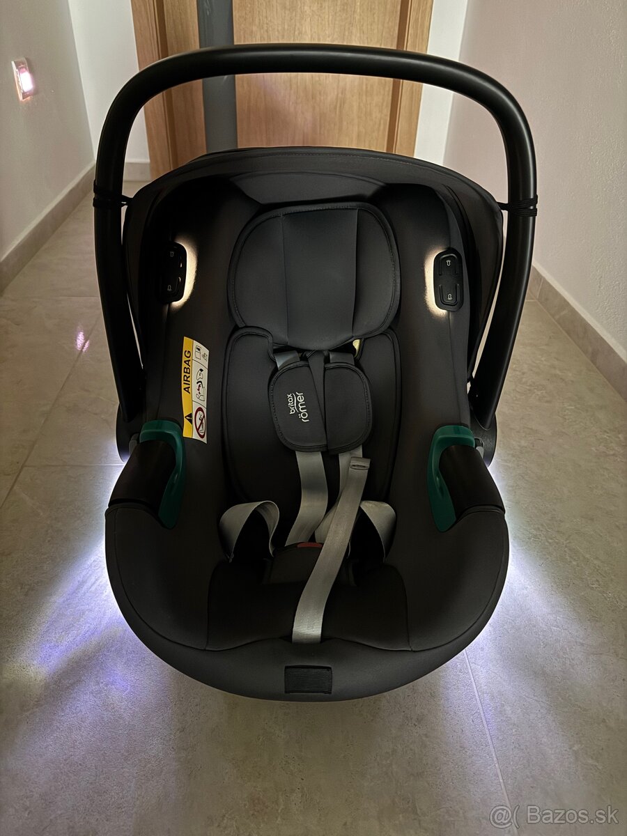 BRITAX RÖMER Autosedačka Baby-Safe iSense - 6