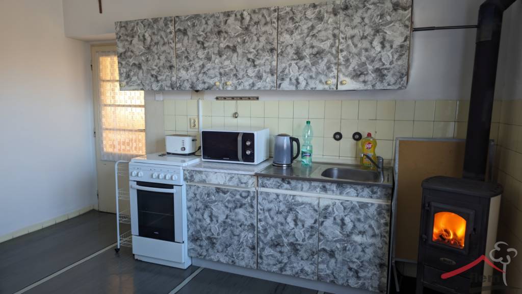 5-izbový rodinný dom na predaj v Hornom Ohaji, okr. NR, poze - 6