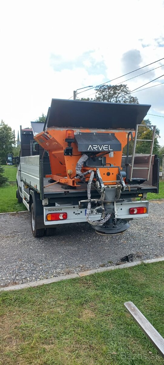 Predam Renault master vyklapac odhrnac posypovac 4x4 - 6