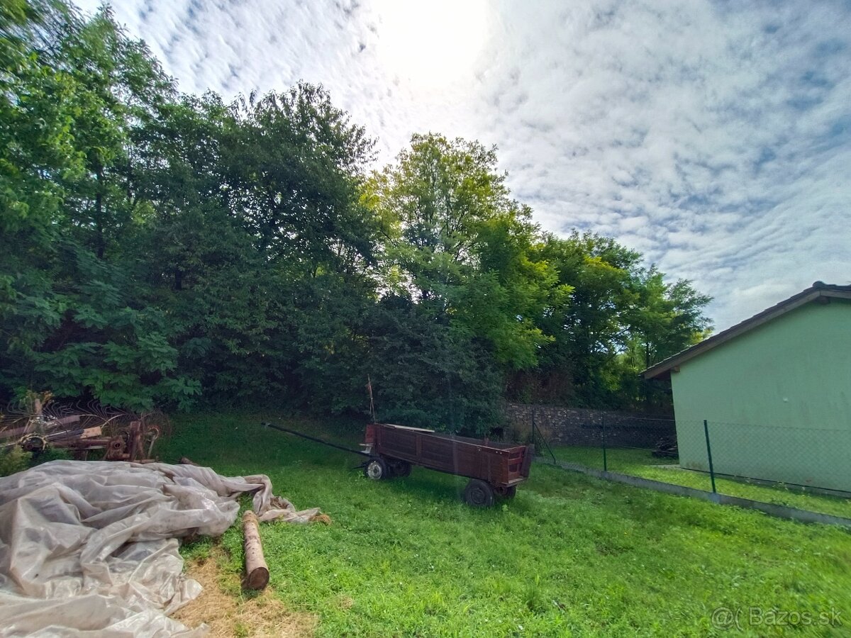Predáme menší stavebný pozemok - 451 m2 - obec Báb - 6