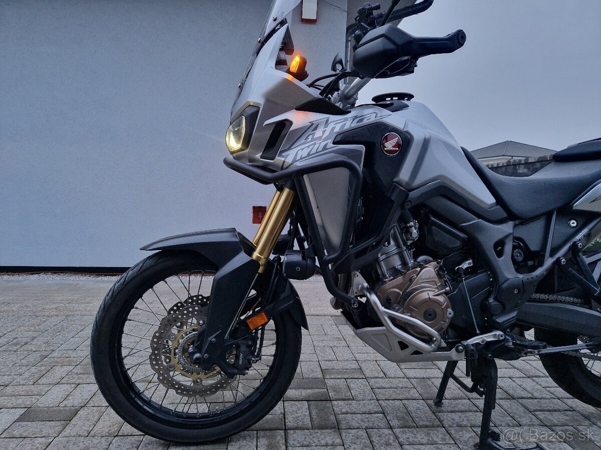 Honda Africa Twin CRF 1000L r,v. 2016, manuál, 2majiteľ - 6