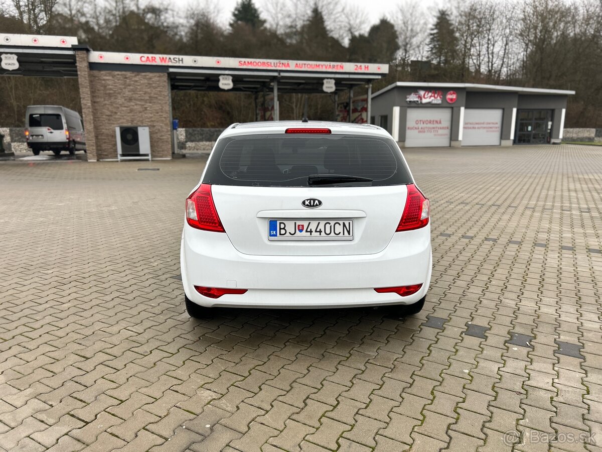 Kia Ceed 1.6 Crdi Nová STK/EK - 6
