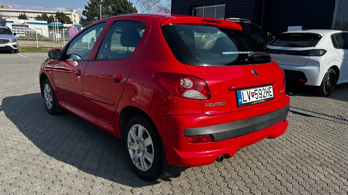 Peugeot 206 1.4i Pohoda - 6