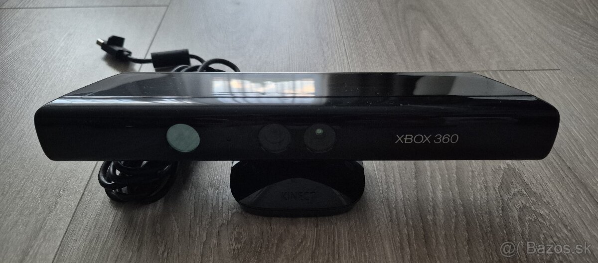 Xbox 360 Slim 250GB + Kinect + 3 hry + krabica - 6