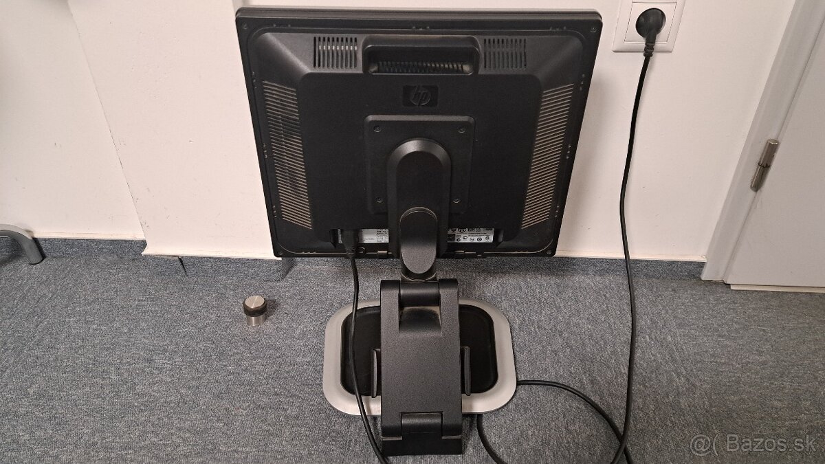 Monitor DELL+HP všetko 15€. - 6