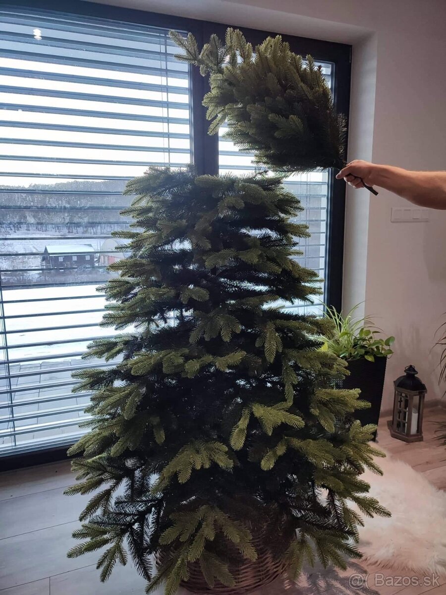 Umelý vianočný stromček 3D - 6