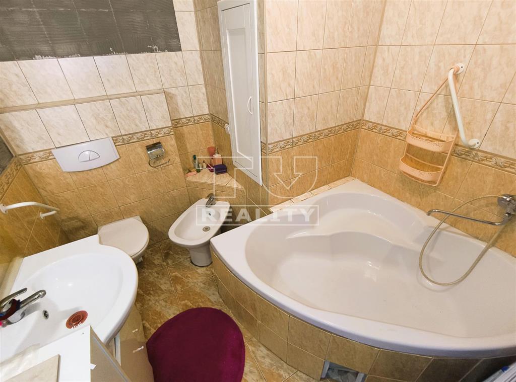 Iba u nás Byt 2 izbový s lodžiou, Prešov, Sídl. III, 5.... - 6