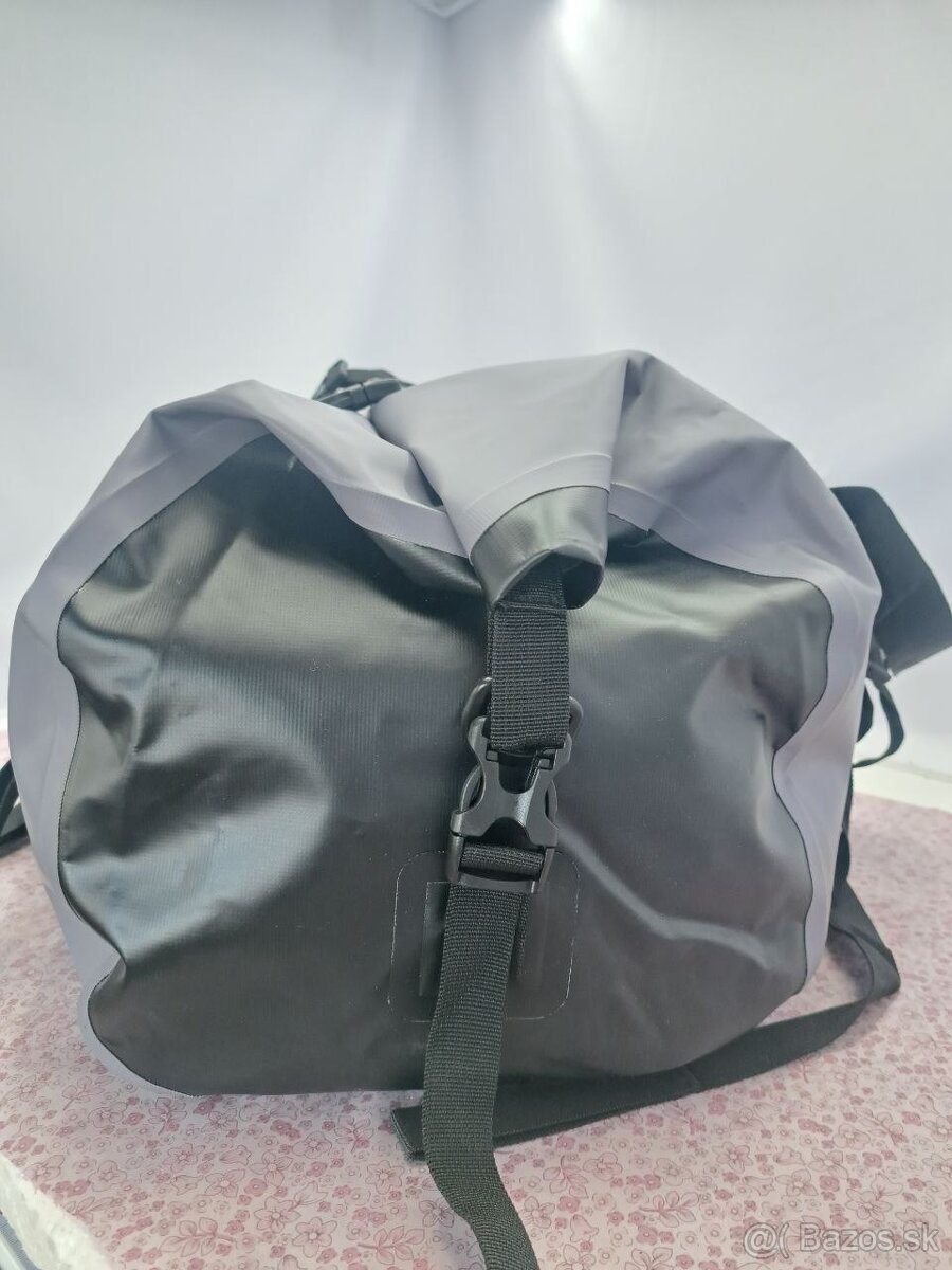 Predám vode odolnú tašku / vak na motorku - 6