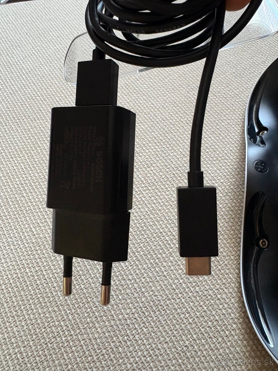 Stojan na virtuálnu realitu - 6