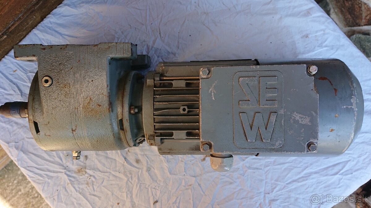 Predám motor s prevodovkou - 6