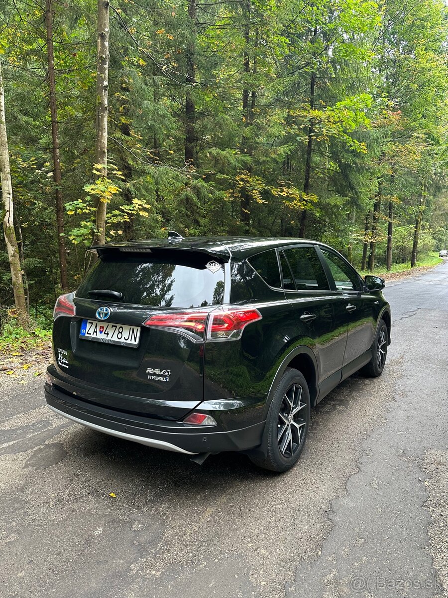 Toyota Rav4 Hybrid - 6