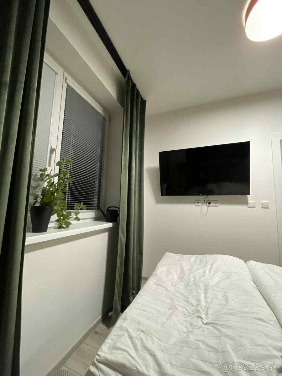 Krásny byt na prenájom - Cross - 6