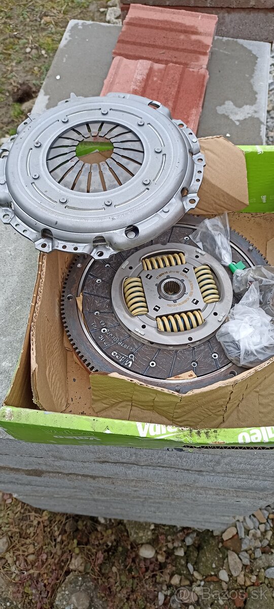 Jednohmota spojka VALEO - 6