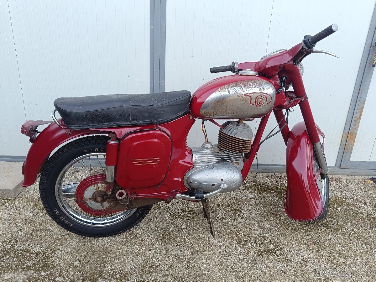 CZ 175 / 450 Deluxe , top pôvodný stav 1968 - 6