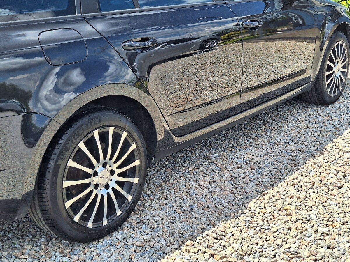 Škoda Octavia Combi 2.0TDi DSG - 6