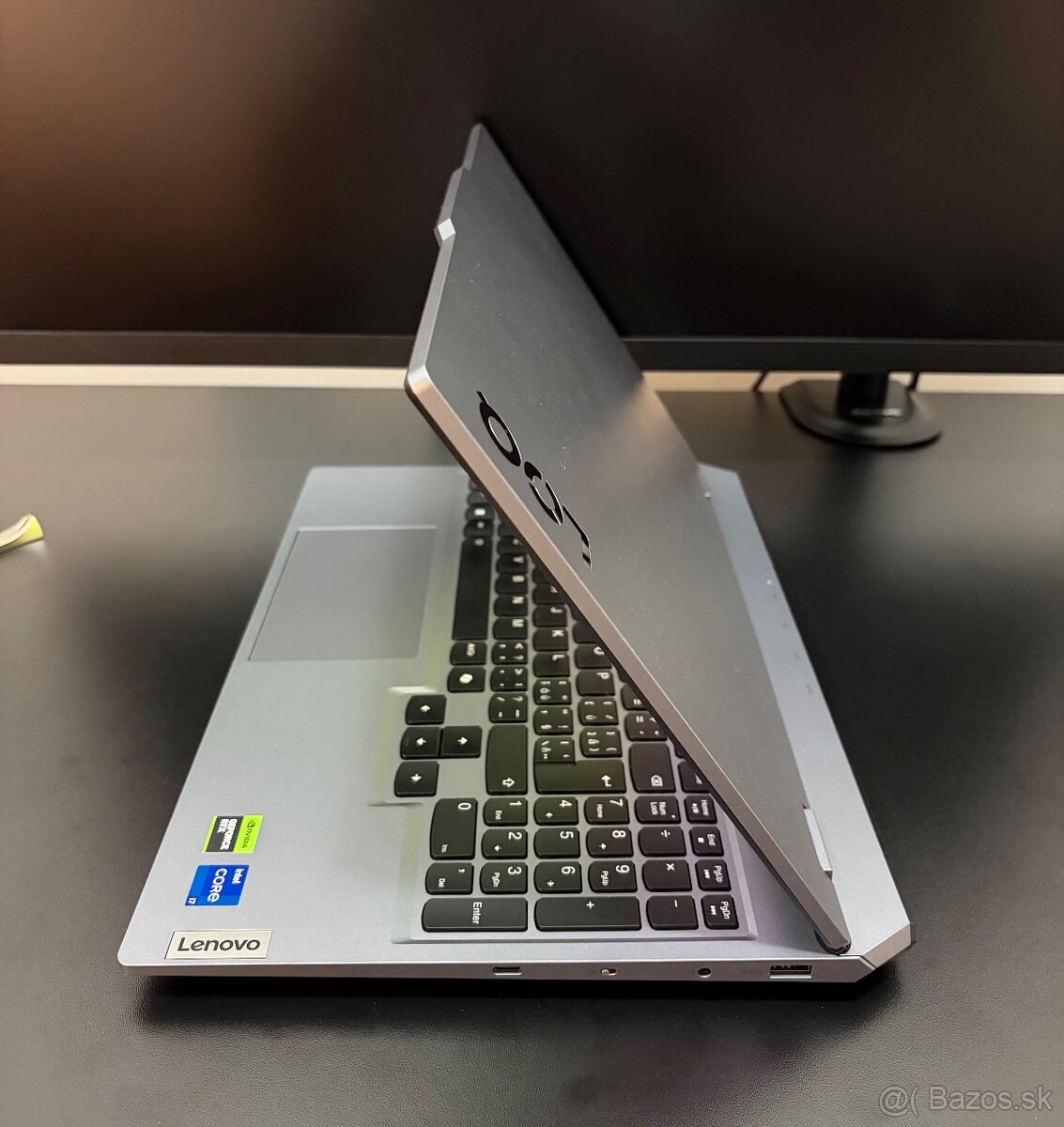 Lenovo LOQ 15IRX9 - 6