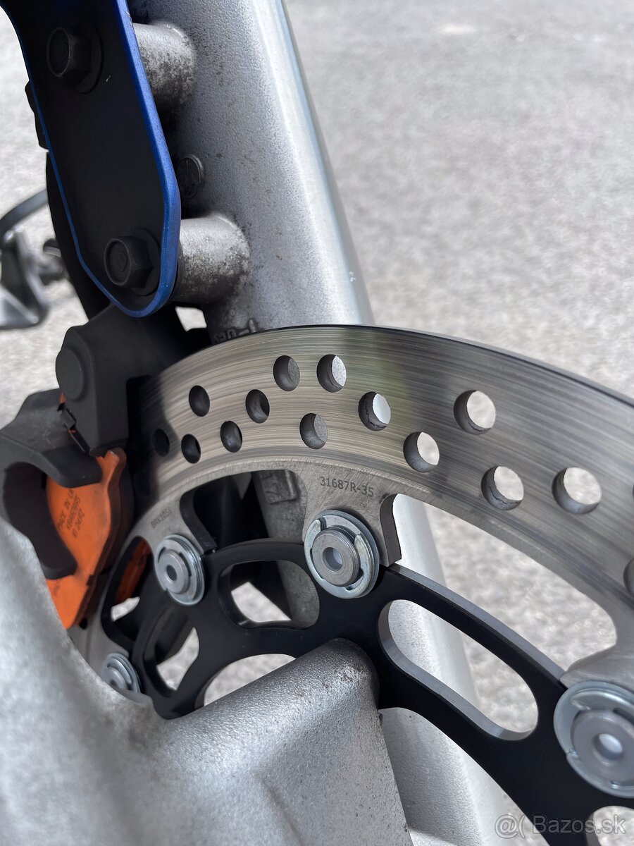 Yamaha XVS 1300 Stryker - 6