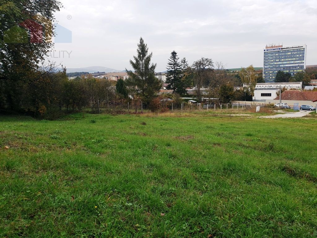 Na predaj investičný projekt pripravený pre výstavbu rodi - 6