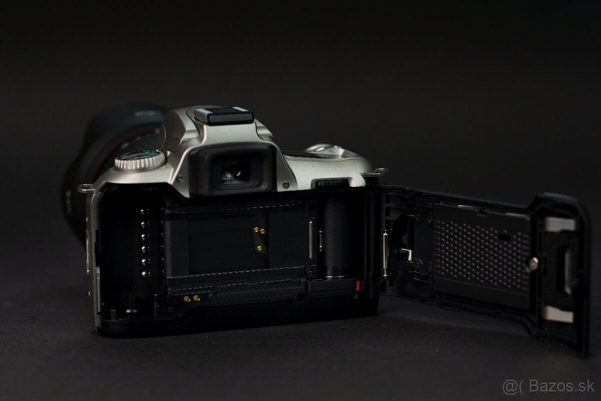 Nikon F-55 - 6