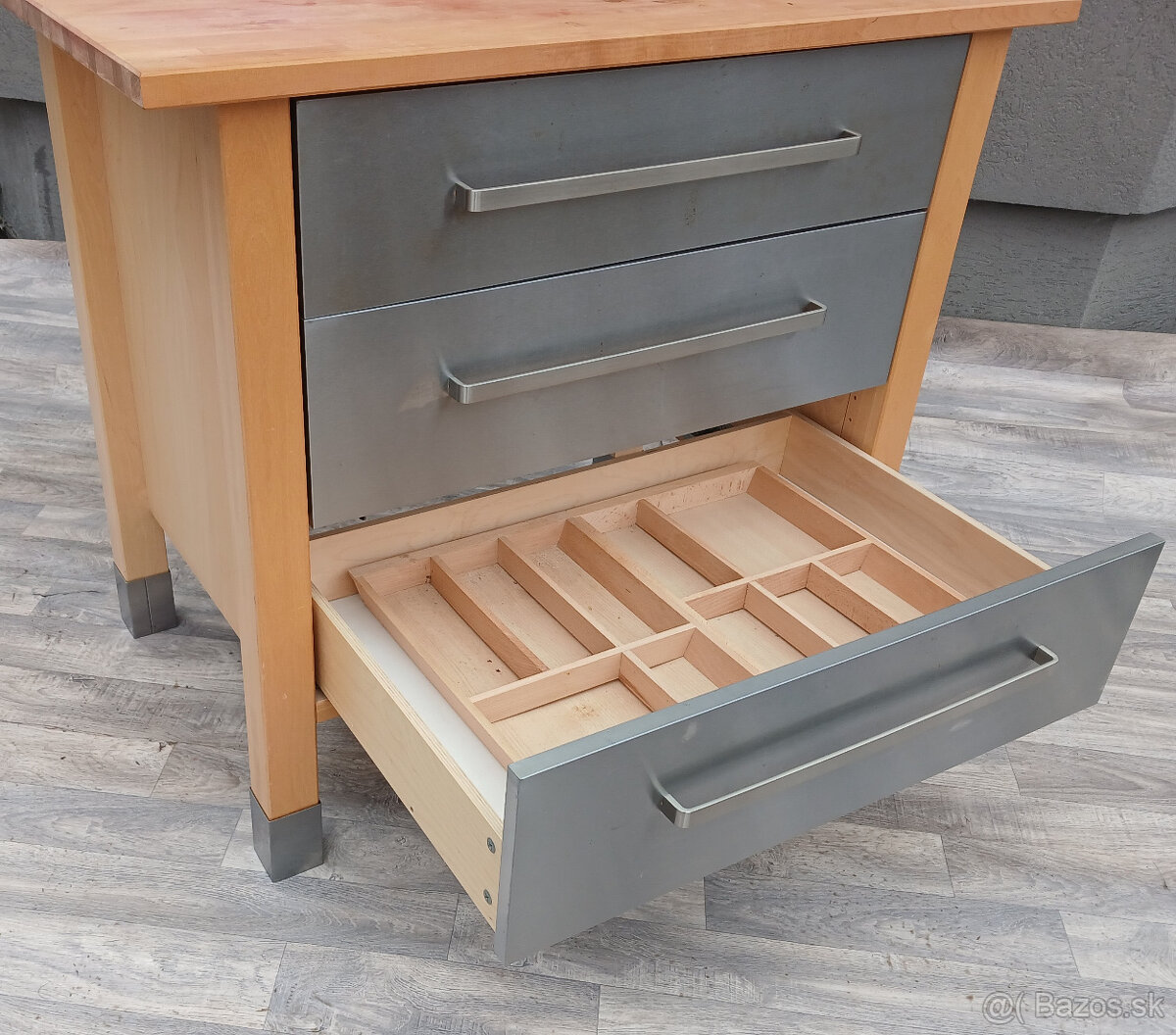 Skrinka – kuchynský ostrovček. - 6