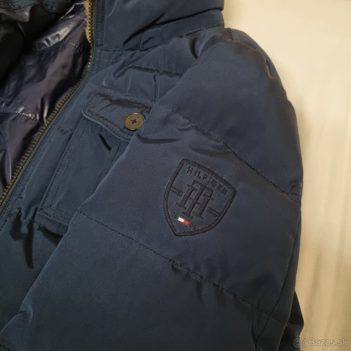 Tommy Hilfiger - 6
