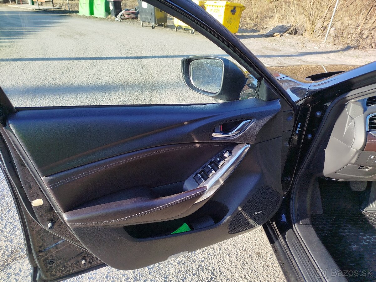 Mazda 6 Vagon 4x4 - 6