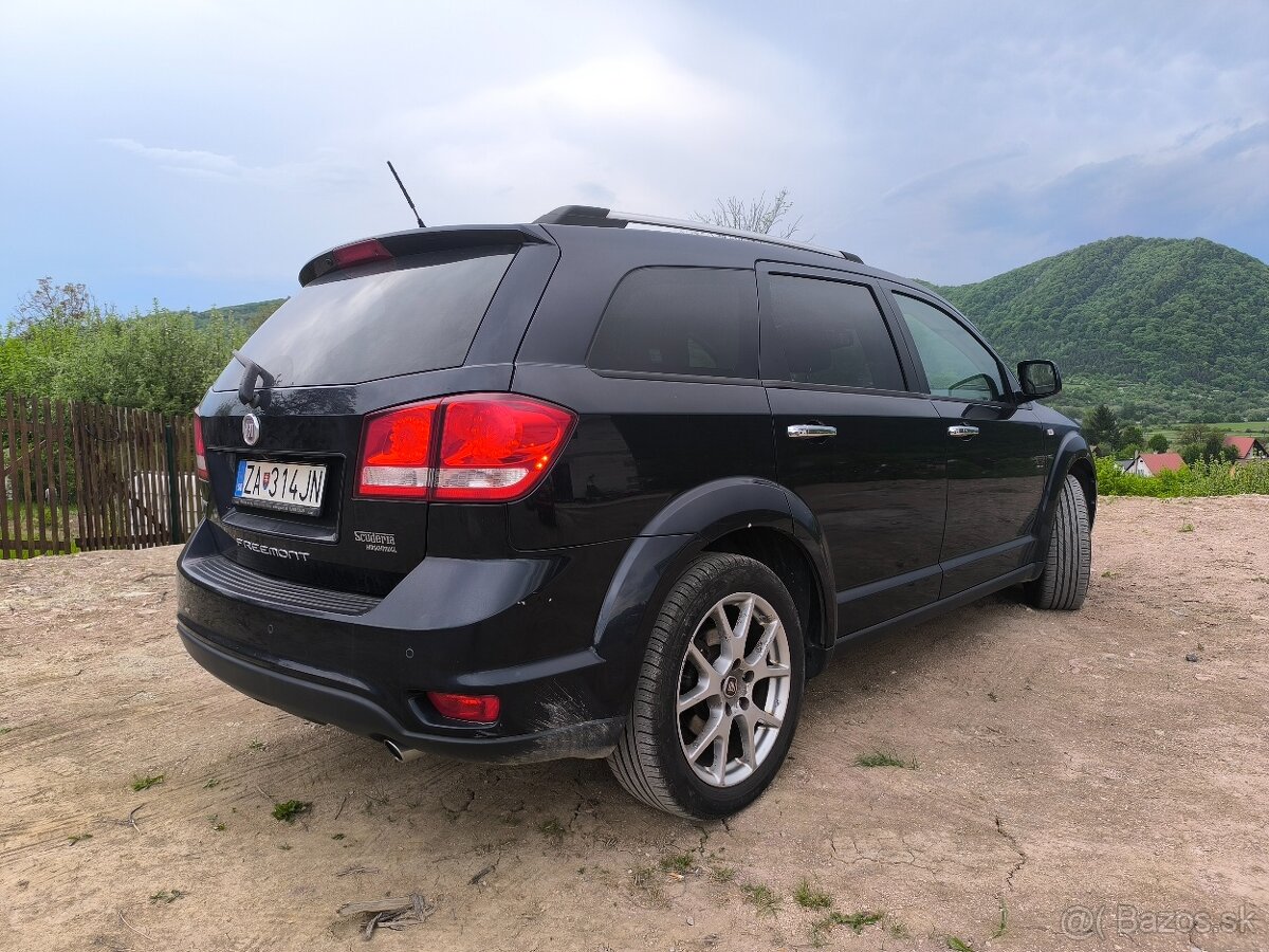 Fiat Freemont 4x4 - 6
