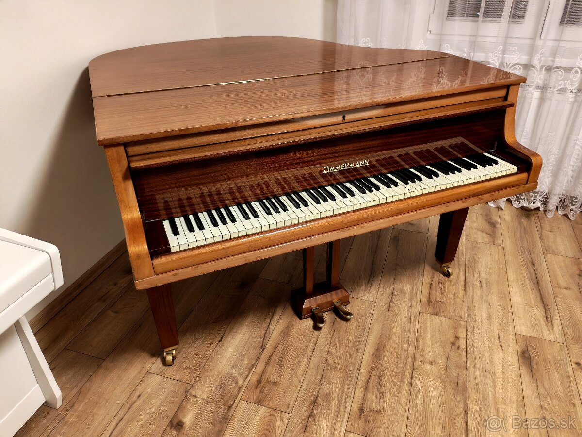 Nepremeškajte Najmenšie klavírne krídlo - 6