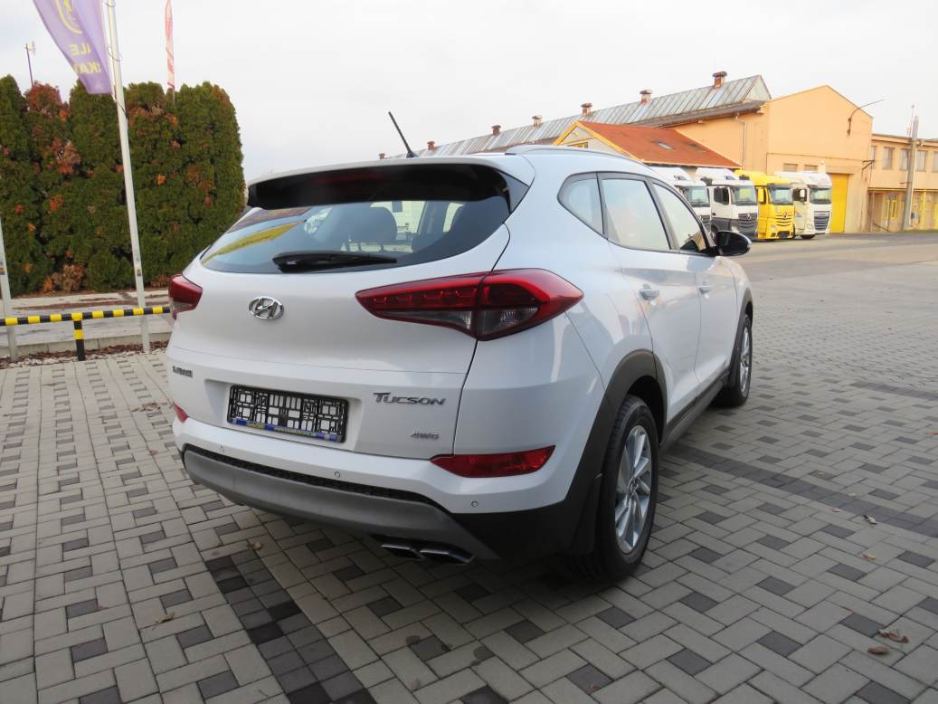 HYUNDAI TUCSON 2.0 CRDI 4WD AUTOMAT DIESEL - 6